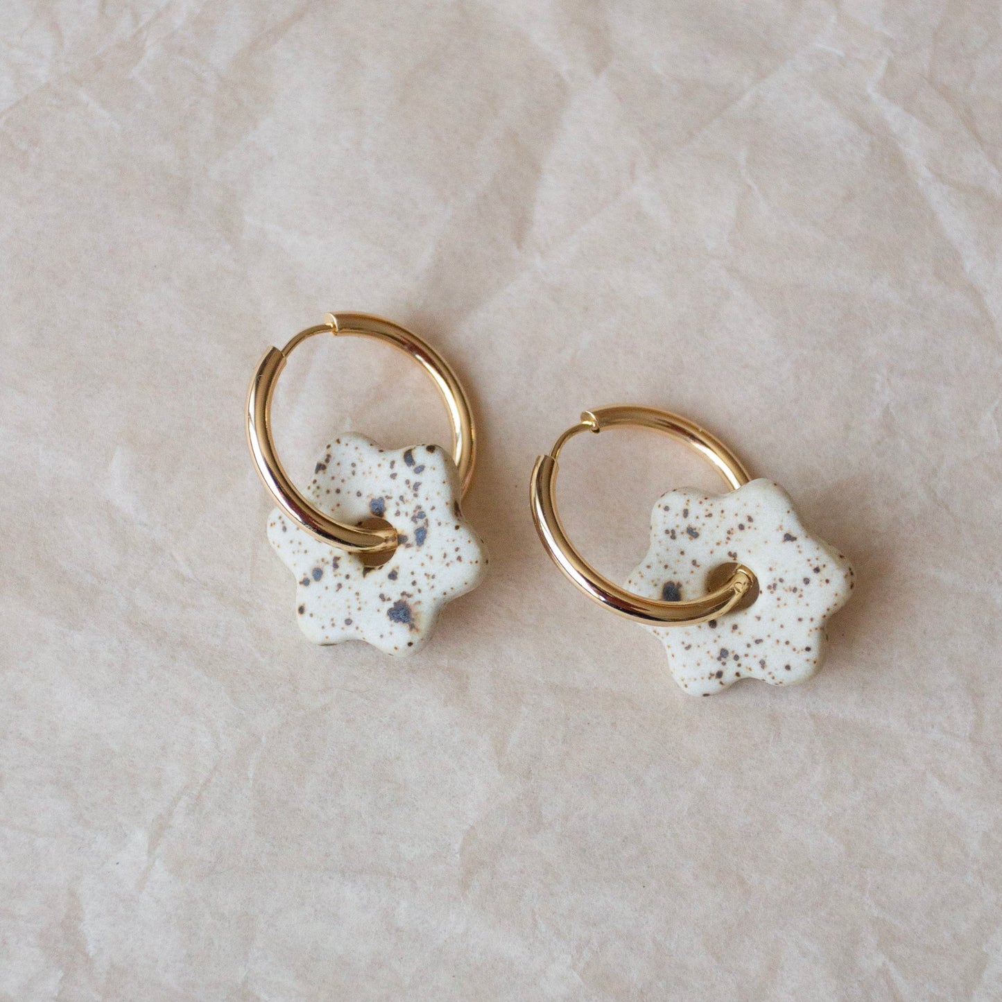 Daisy Hoops - Cookies and Cream