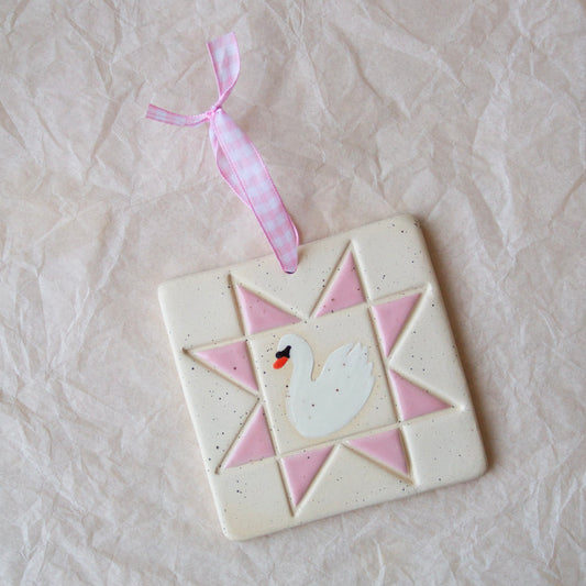 Swan Quilt Square Wall Hanging