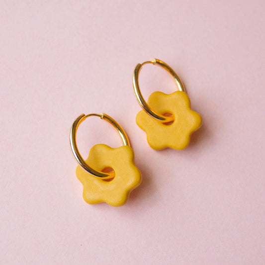 Daisy Hoops - Sunflower Yellow